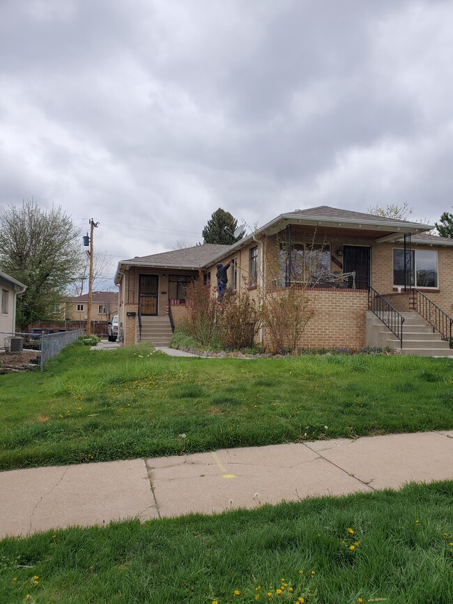 Building Photo - 2639 Yates St