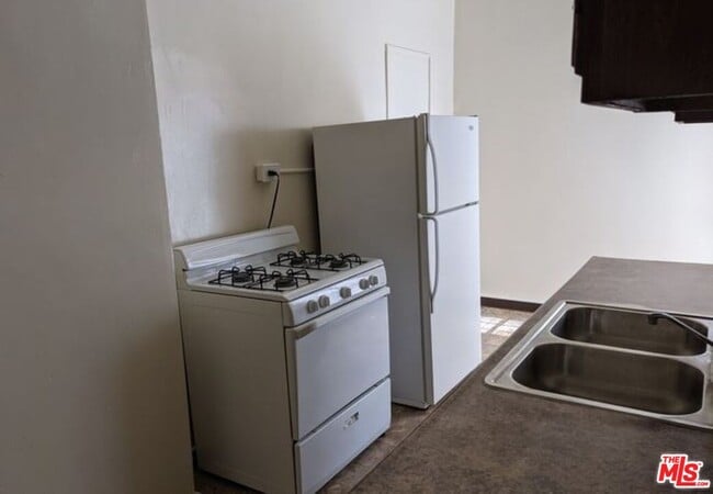 Foto del edificio - 665 Cochran Ave