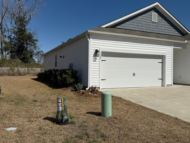 Foto del edificio - 320 Windy Wds Wy