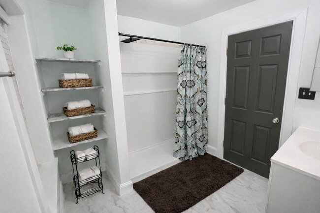 Foto del edificio - 816 1/2 W Lombard St