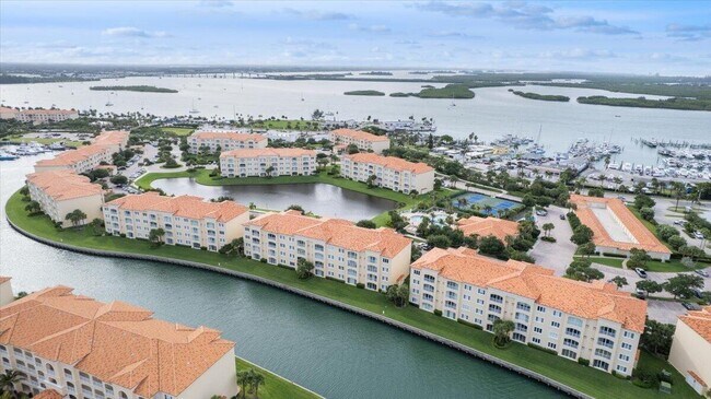 Foto del edificio - 5 Harbour Isle Dr E