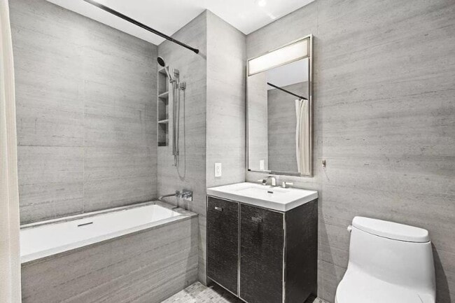 Building Photo - 2 bedroom in New York NY 10002