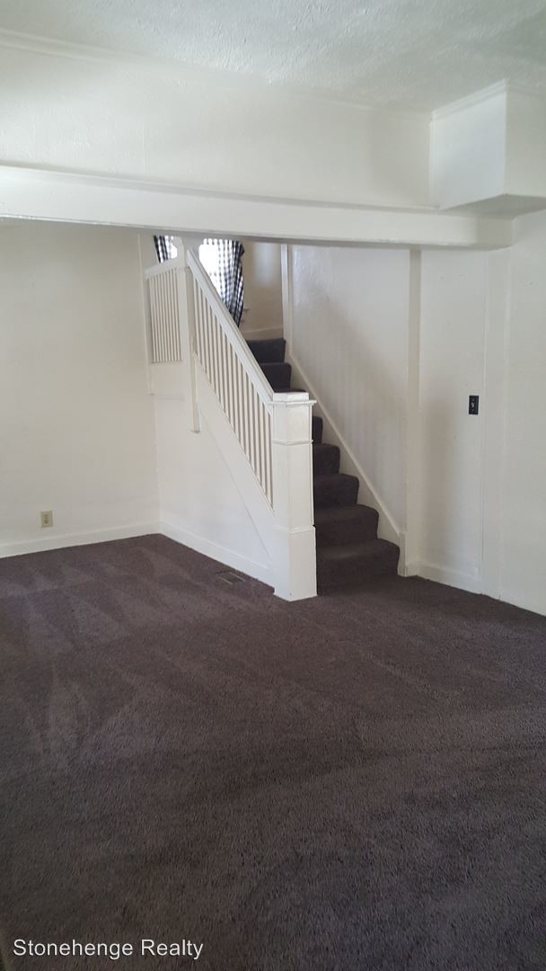 Building Photo - 2522 Ayers Ave