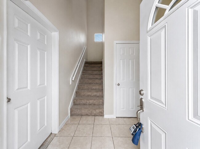 Building Photo - 175 Binnacle Ct