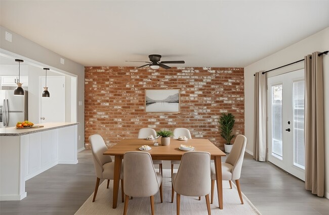 Building Photo - 14545 Misty Meadow Ln