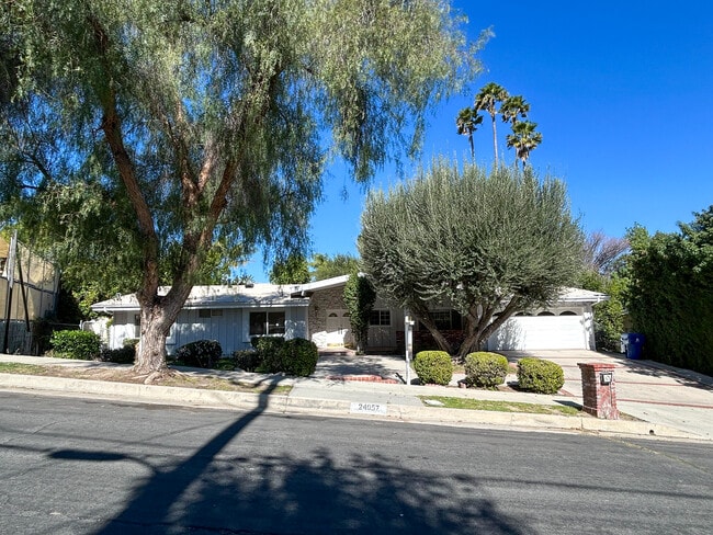 Front of House - 24507 Hatteras St