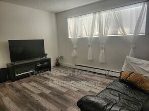 Building Photo - 3007 W 33rd Ave