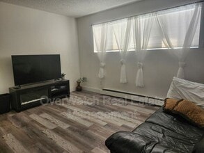 Building Photo - 3007 W 33rd Ave