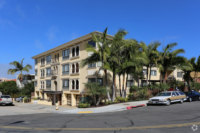 Building Photo - Country Club Apartments