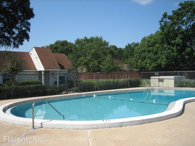 Building Photo - 1 br, 1 bath House - 306 G Cherokee Court