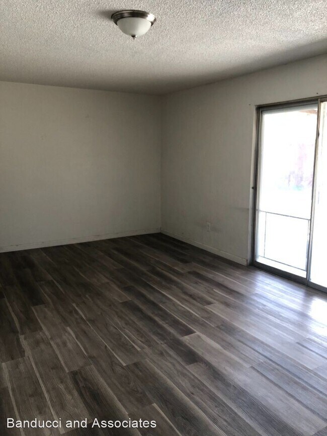 Building Photo - 3 br, 1.5 bath House - 6809 Cranbrook