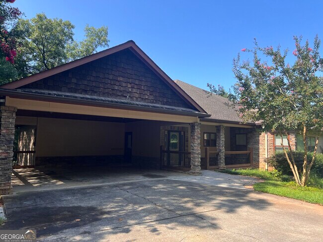 Foto del edificio - 7505 Whitmire Rd