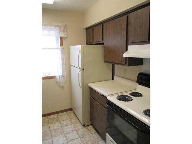 Building Photo - 480 W Main St