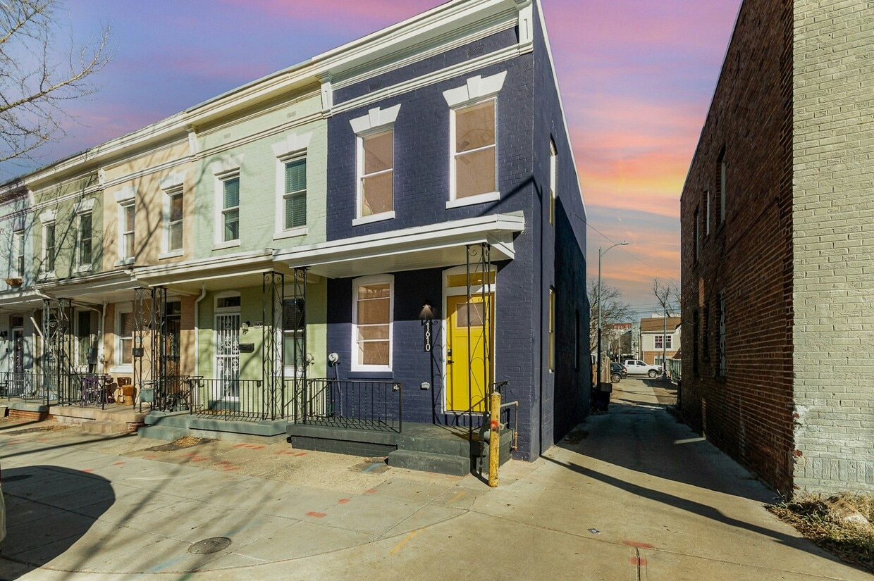 Primary Photo - 1610 Rosedale St NE