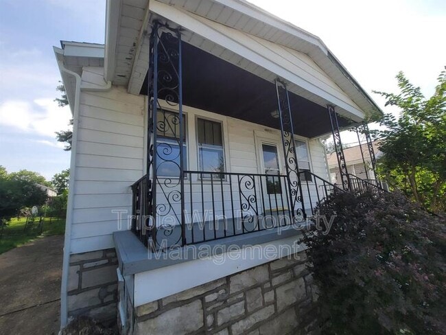 Building Photo - 4891 Hummelsheim Ave