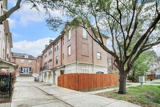 Building Photo - 1408 Birdsall St