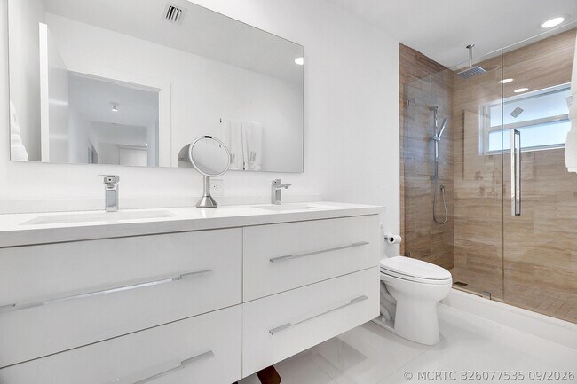 Foto del edificio - 3759 Oaks Clubhouse Dr