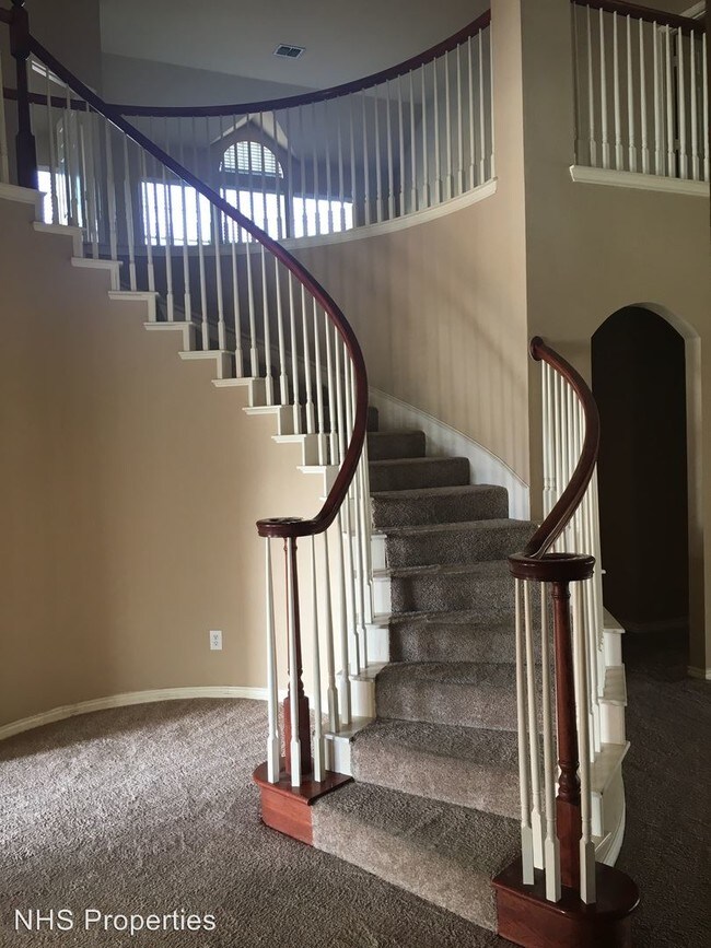Foto del edificio - 5 br, 4 bath House - 8225 Painted Tree Trail