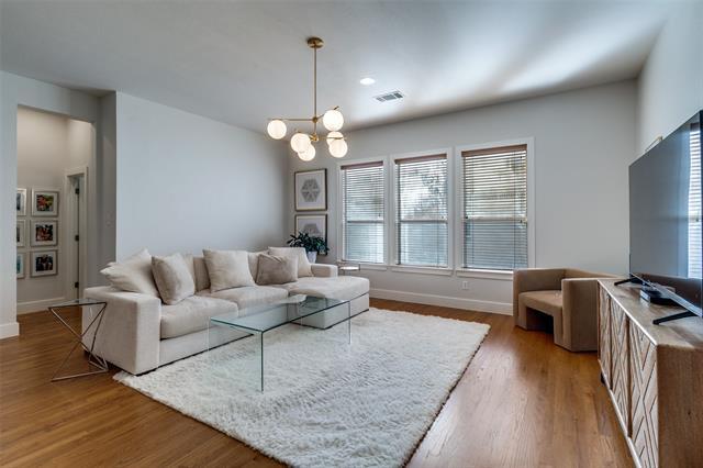 Foto del edificio - 4830 Cedar Springs Rd