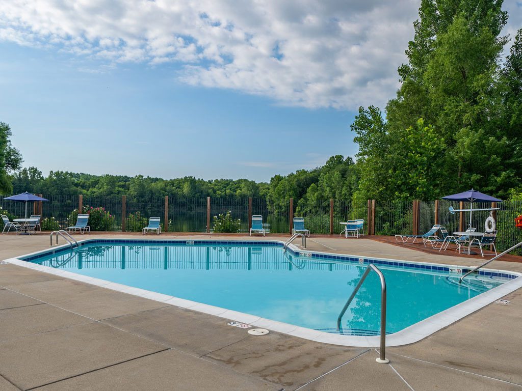 Arbor Lakes Apartments 22538 Pine Arbor Dr Elkhart, IN Apartments