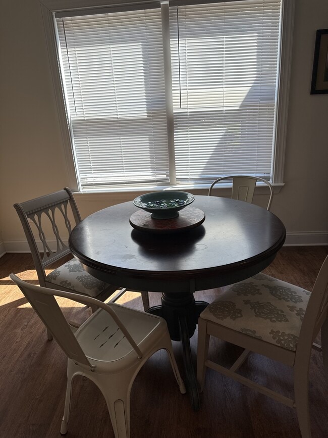 Building Photo - 385 Trinity Pond Road