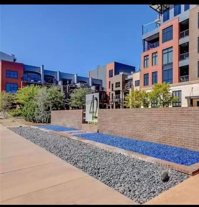 301 NE 4th St, Oklahoma City, OK 73104 Townhome Rentals in Oklahoma City OK