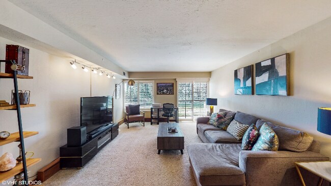 Foto del edificio - 26070 Adams Rd