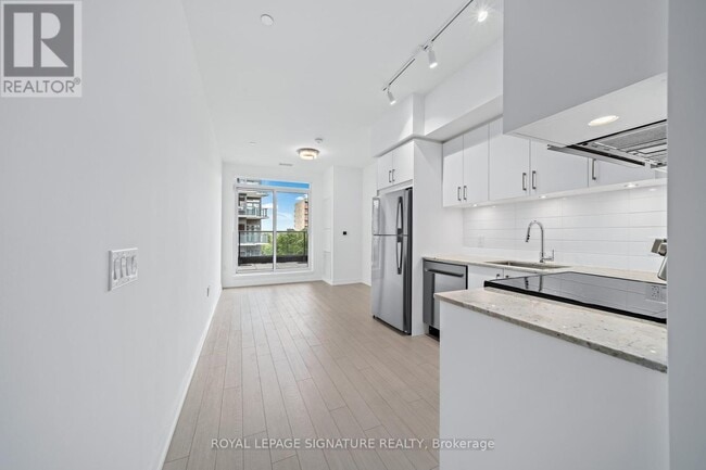 Building Photo - 4010 Eglinton Ave W