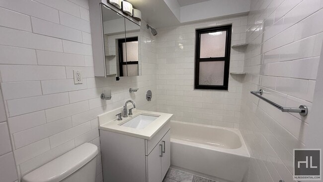 Foto del edificio - EAST 56 STREET