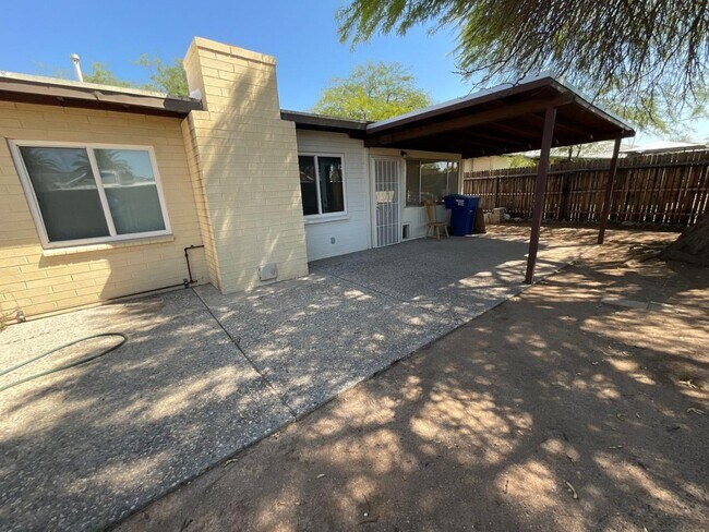 Foto del edificio - 4766 E Montecito St