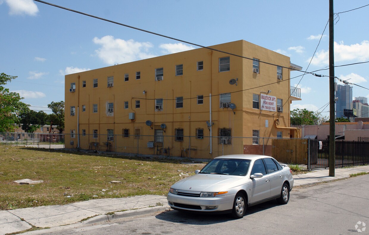Building Photo - 535 NW 7th St