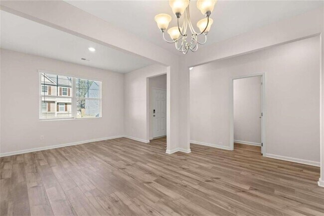 Dinning/flex - 2832 Saratoga Lake View