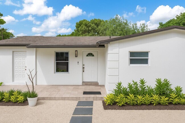 Foto del edificio - 341 NW 43rd St