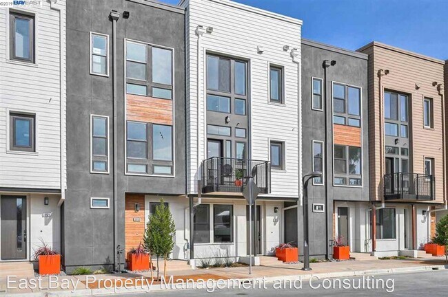 Building Photo - 4 br, 4 bath House - 39128 Memorial St.