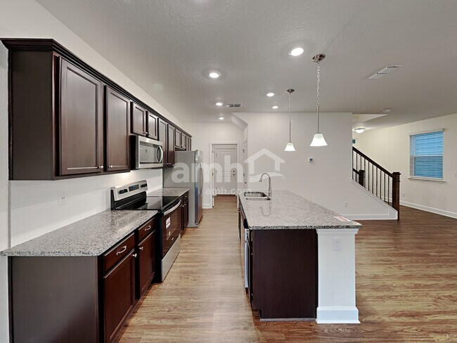 Foto del edificio - 8523 Highfield Avenue