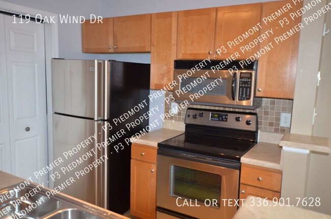 Building Photo - Kinderton 2 Bed 2 Bath Apartment