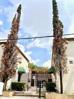 Primary Photo - 4901 Milam St