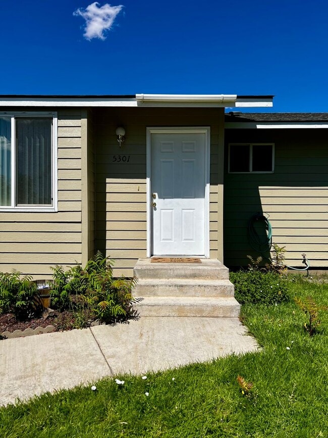 Building Photo - 5301 Tumac Dr