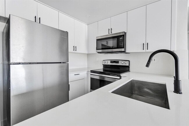 Foto del edificio - 620 SW 10th St