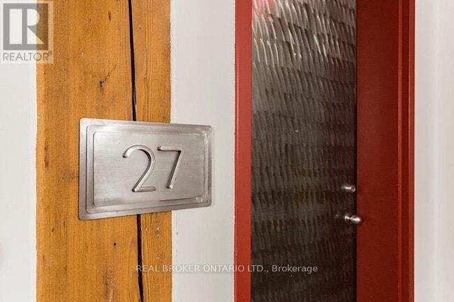 Building Photo - 371 Wallace Ave