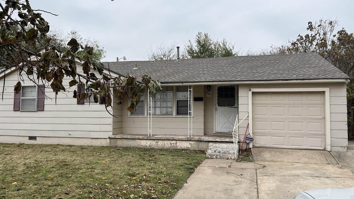 Photo - 2325 McCracken Dr (Del City, OK)