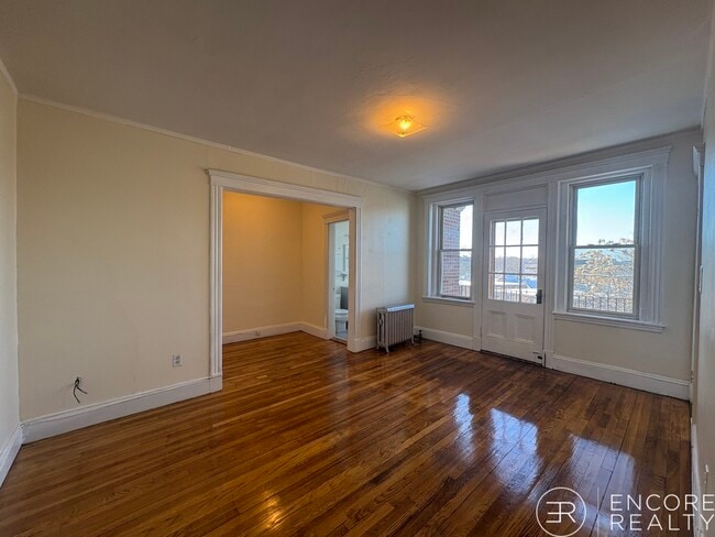 Building Photo - 28 Quint Ave