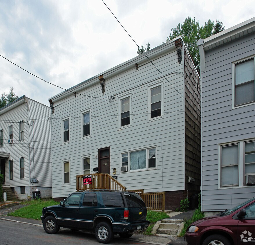 Building Photo - 17 Sherman Ave