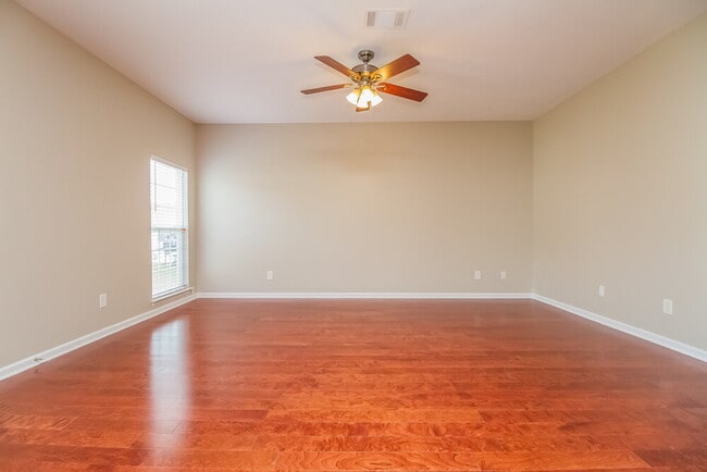 Building Photo - 620 Easy Goer Way