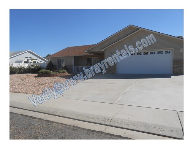 Building Photo - 764 Stone Mountain Dr