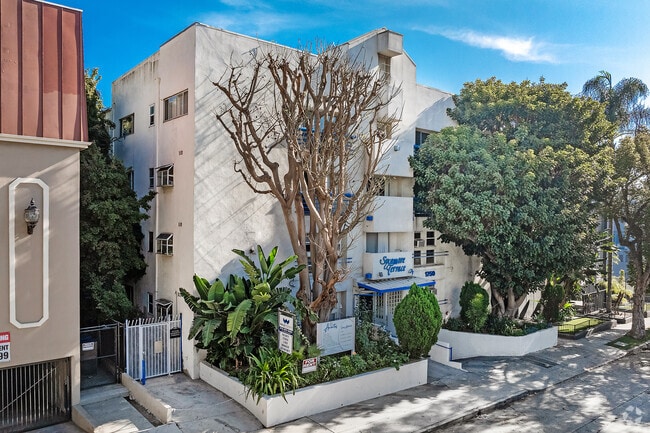 Building Photo - Sycamore Terrace