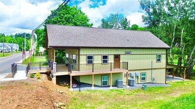 Building Photo - 300 N Jefferson Ave