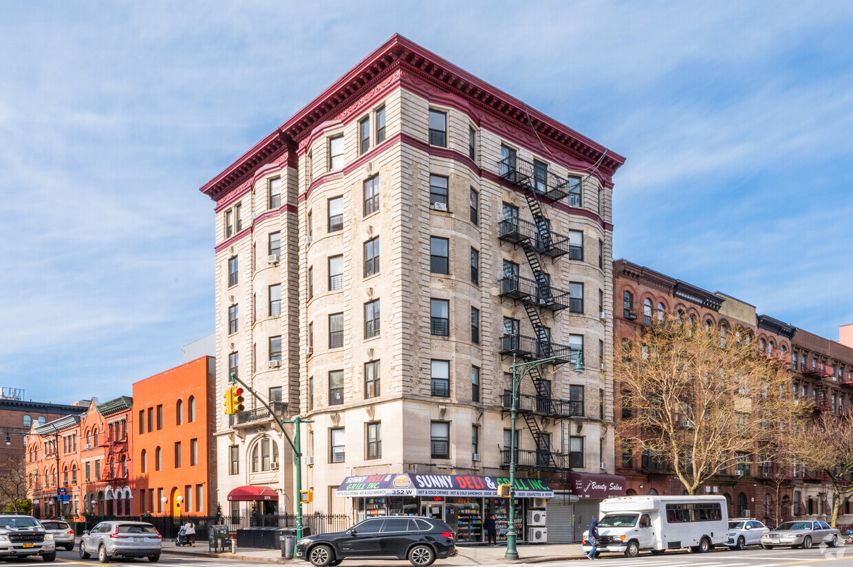 Building Photo - 375 Manhattan Ave