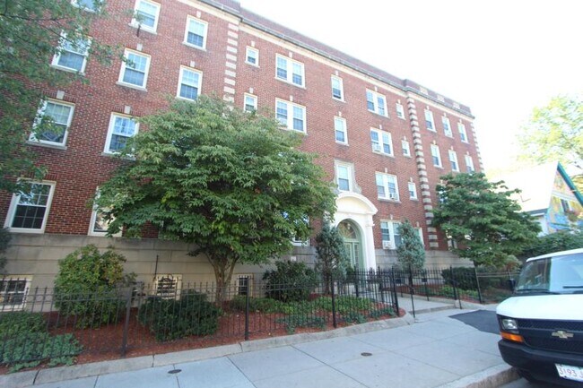 Foto del edificio - 1.0 bedroom in Somerville Massachusetts 02144