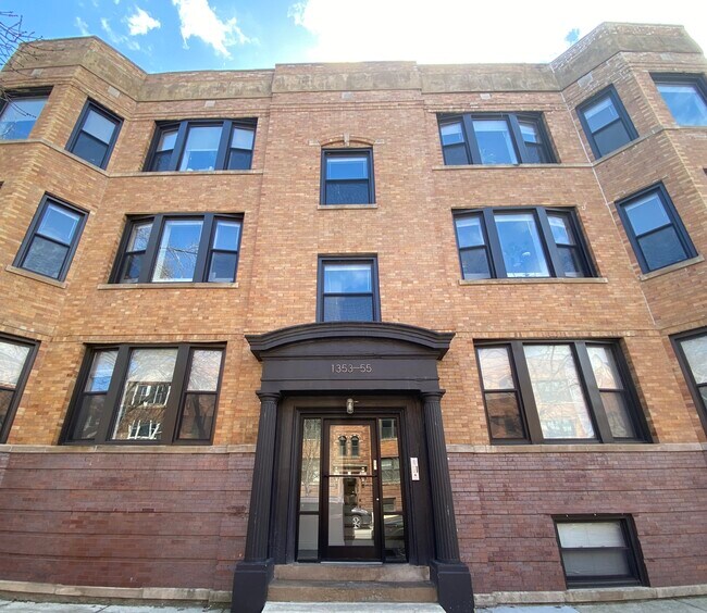 1355 W Bryn Mawr Ave Unit 3E, Chicago, IL 60660 Condo for Rent in